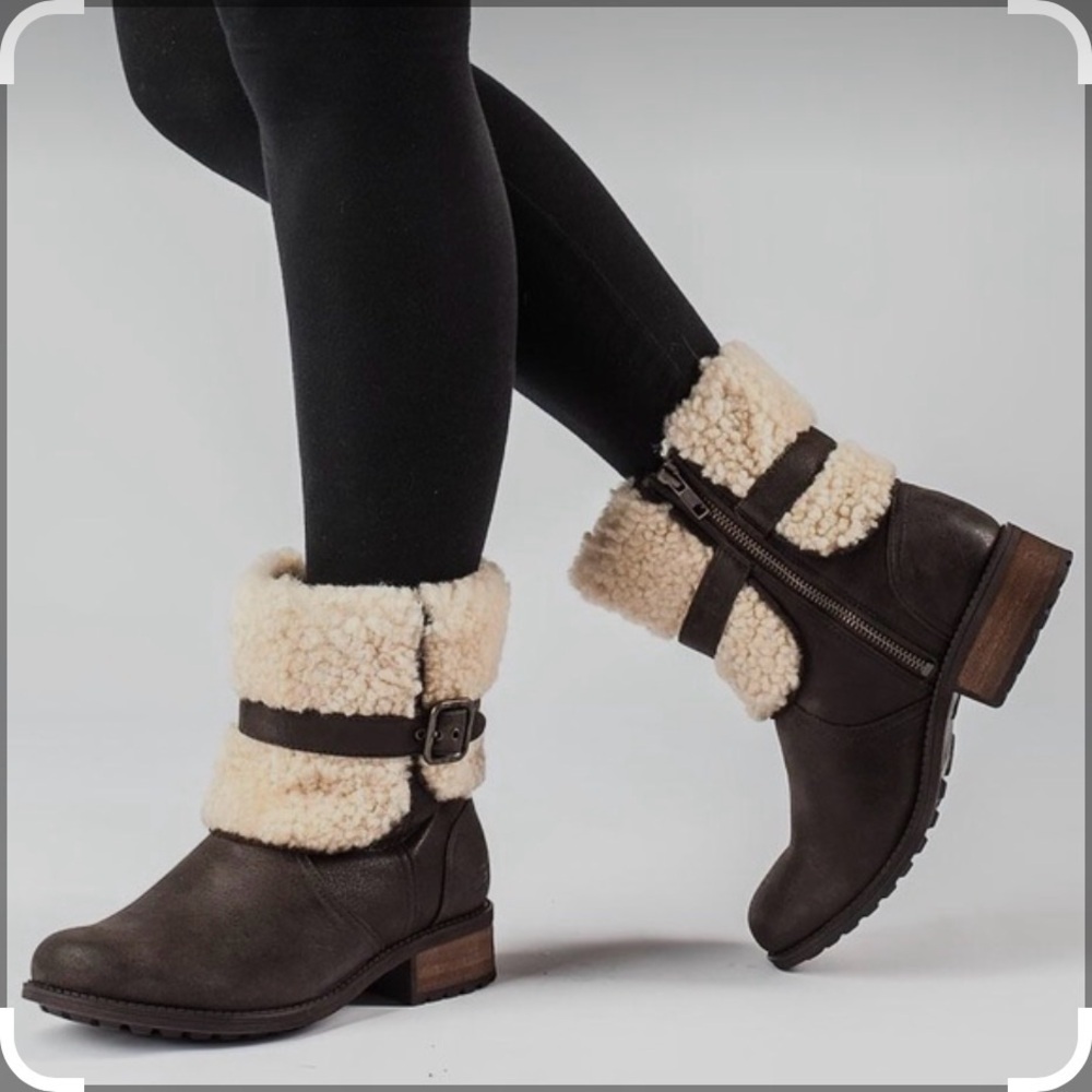 UGG Blayre II boot, brown, size 9